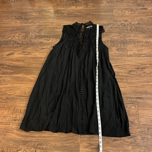 Entro Babydoll Midi with Back Keyhole Button, Sz. S. - Picture 8 of 12